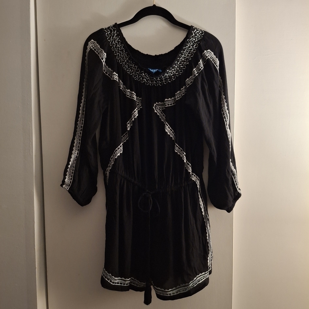 Blue Island women's Black And White Embroidered Romper